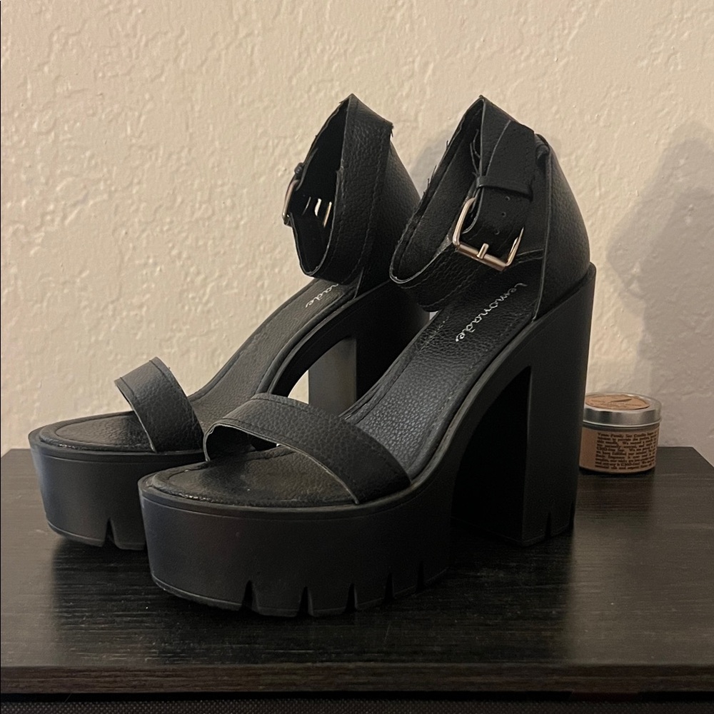 Stylish Black Platform Heels